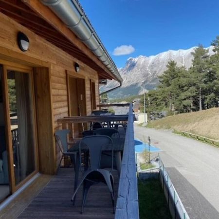 Appartement De Charme Dans Residence Avec Piscine La Joue Du Loup Saint-Étienne-en-Dévoluy Dış mekan fotoğraf