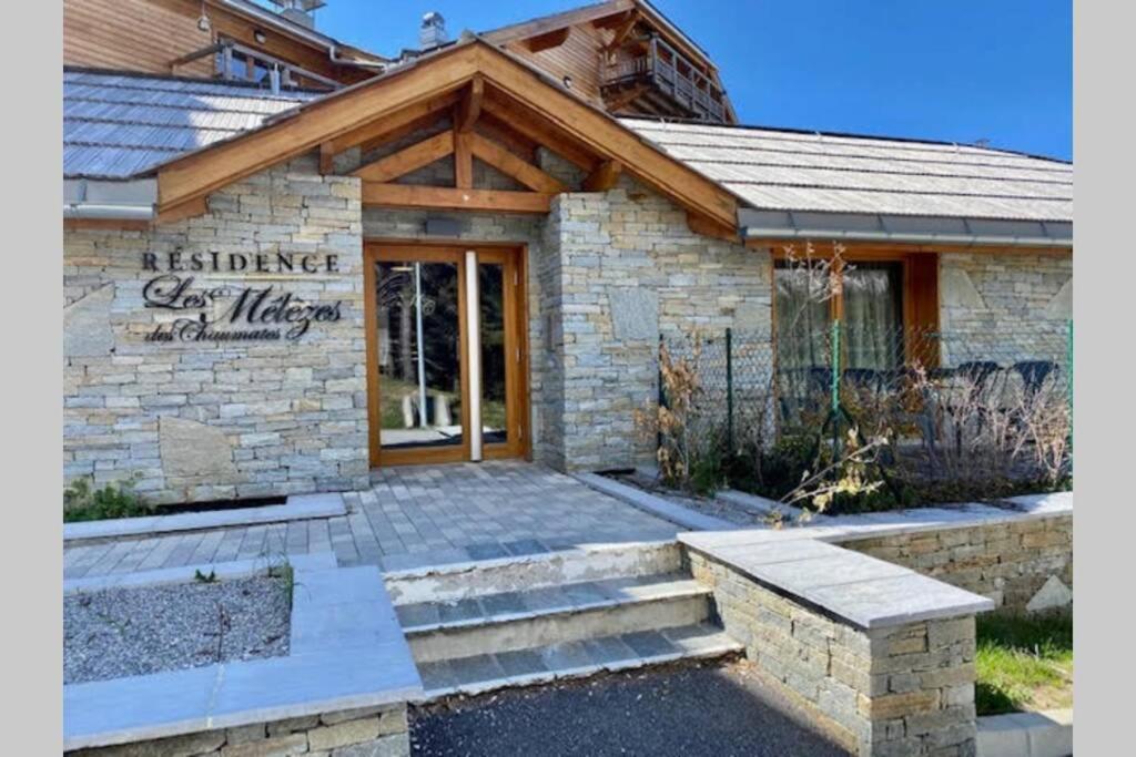 Appartement De Charme Dans Residence Avec Piscine La Joue Du Loup Saint-Étienne-en-Dévoluy Dış mekan fotoğraf
