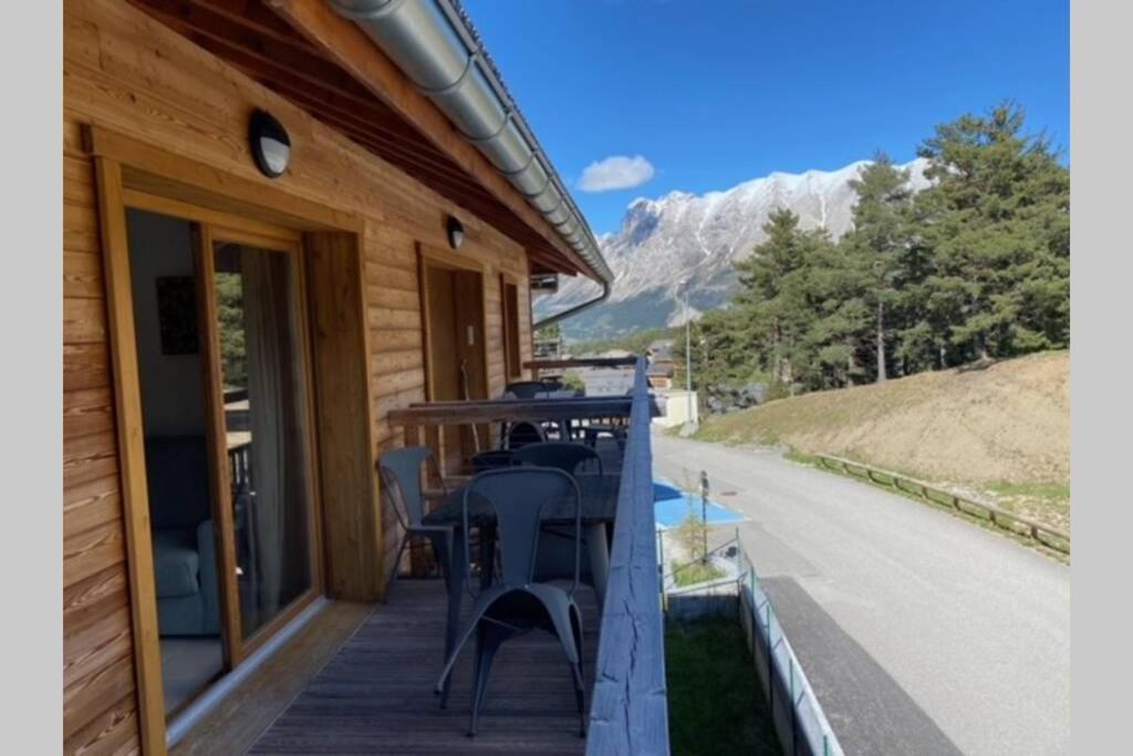 Appartement De Charme Dans Residence Avec Piscine La Joue Du Loup Saint-Étienne-en-Dévoluy Dış mekan fotoğraf